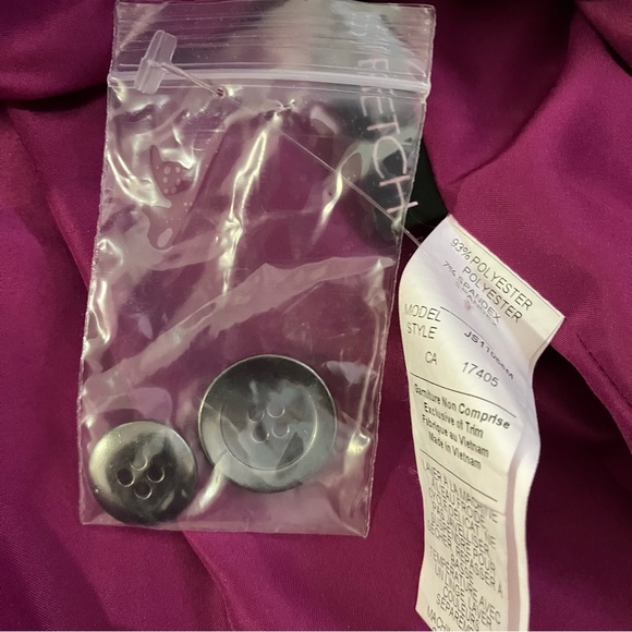 NWOT | Fuchsia Blazer with pockets - Picture 10 of 10